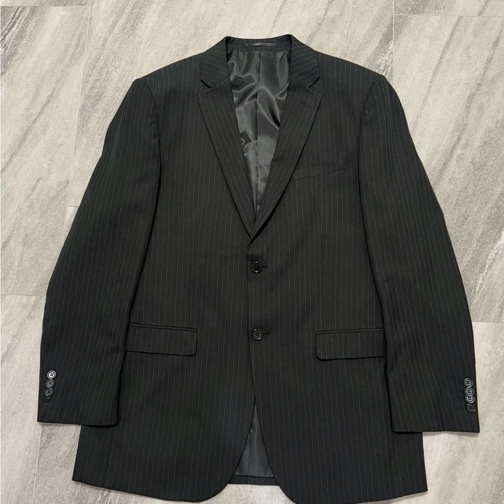 Carlo Lusso 2 Button Solid Black Pin Striped Men'… - image 1